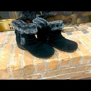 END OF WINTER SALE Fur Boots